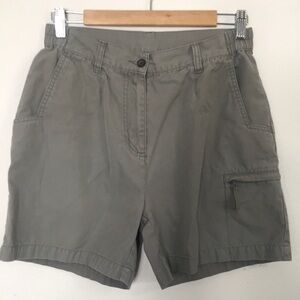 Woolrich quarry gray shorts side thigh zipper pocket, size 8